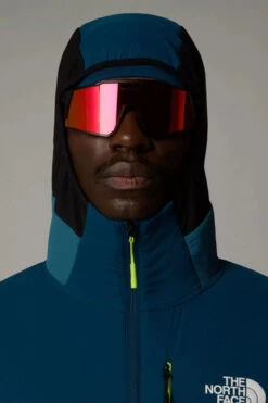 The North Face Mens Binntal Hybrid Ventrix Hooded Jacket -Cotswold Outdoor Shop b12abb0336 4770 m