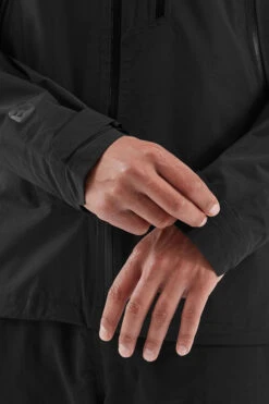 Rab Mens Downpour Mountain Jacket -Cotswold Outdoor Shop b12ae90517 7070 t