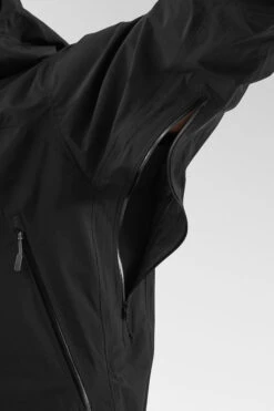 Rab Mens Downpour Mountain Jacket -Cotswold Outdoor Shop b12ae90517 7070 v