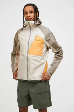 Peak Performance Mens Trail 3L Hipe Jacket -Cotswold Outdoor Shop b12ae90554 5416 e